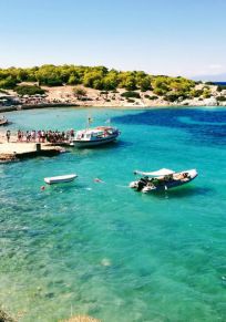 Isla Moni Eginas