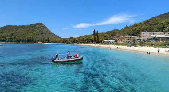 Shoal Bay Beach