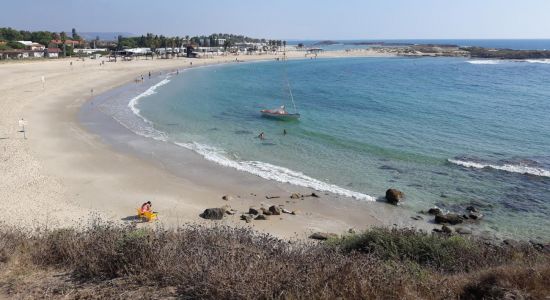 Dor Beach