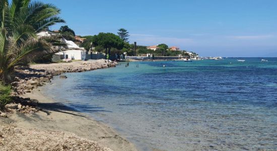 Tacca Rossa Beach