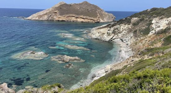 Cala Isola dei Porri Beach