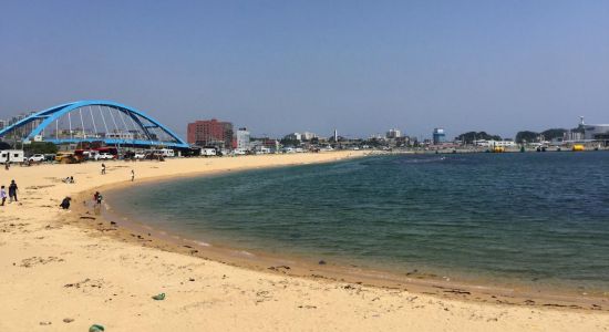 Cheongho Beach
