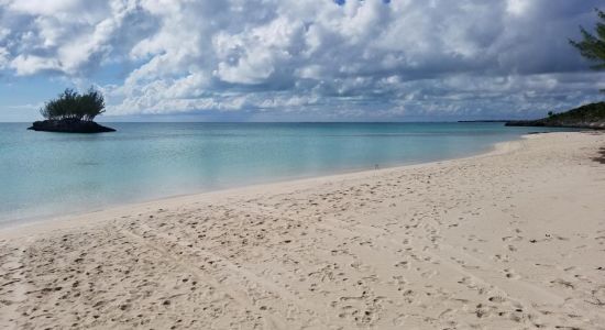 Gaulding Cay beach