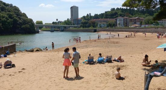 Tona Hondartza Beach