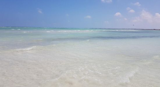 Hessi Jerbi Beach