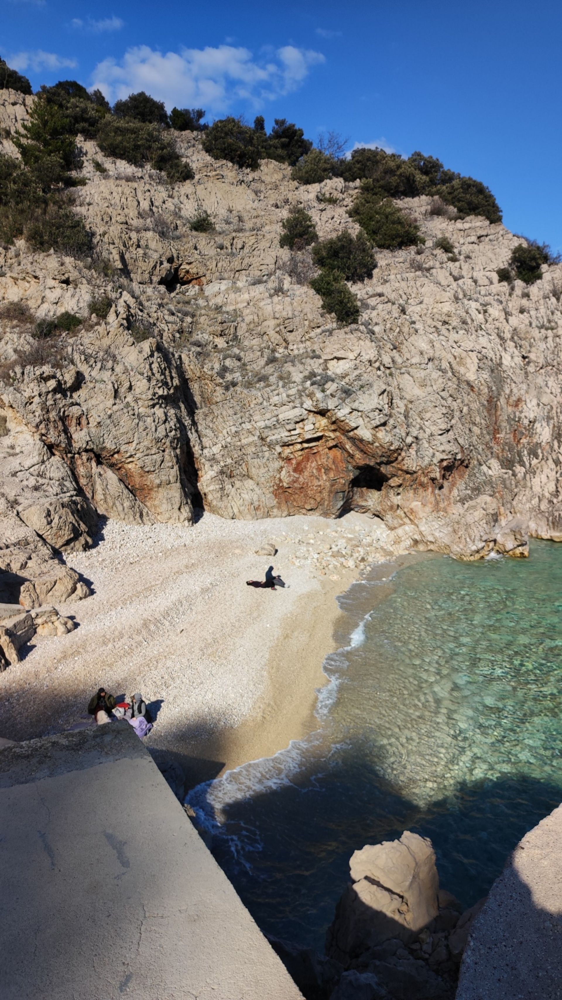Foto de Klancac beach área de servicios