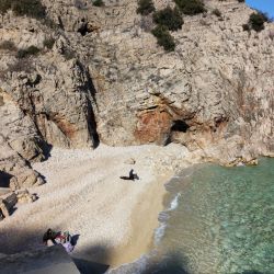 Foto de Klancac beach área de servicios