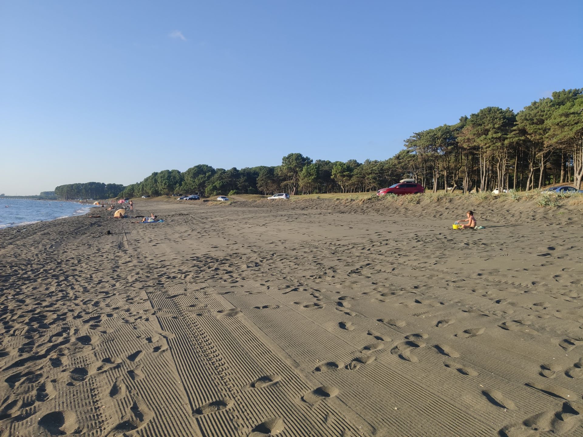 Foto de Ureki Nature beach con sucia nivel de limpieza