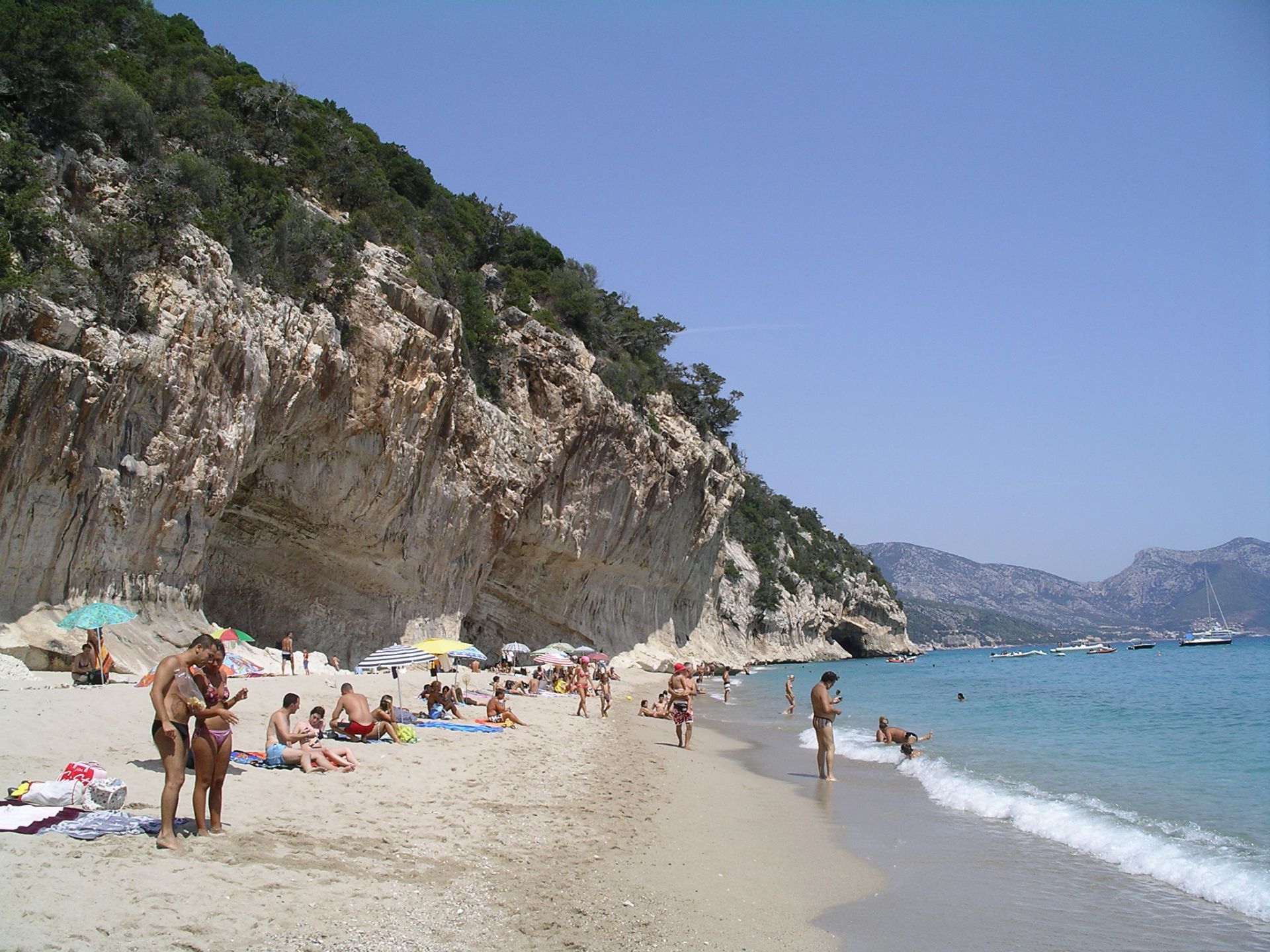 Foto de Cala Luna - lugar popular entre los conocedores del relax