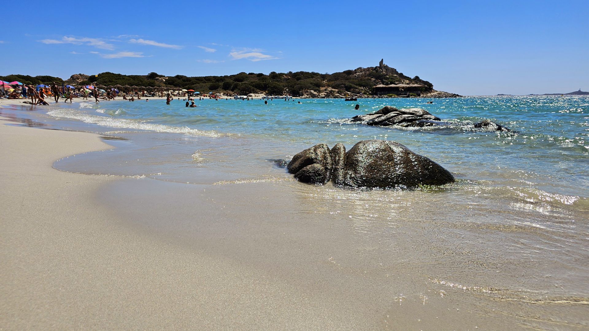 Foto de Playa de Punta Molentis - recomendado para viajeros en familia con niños