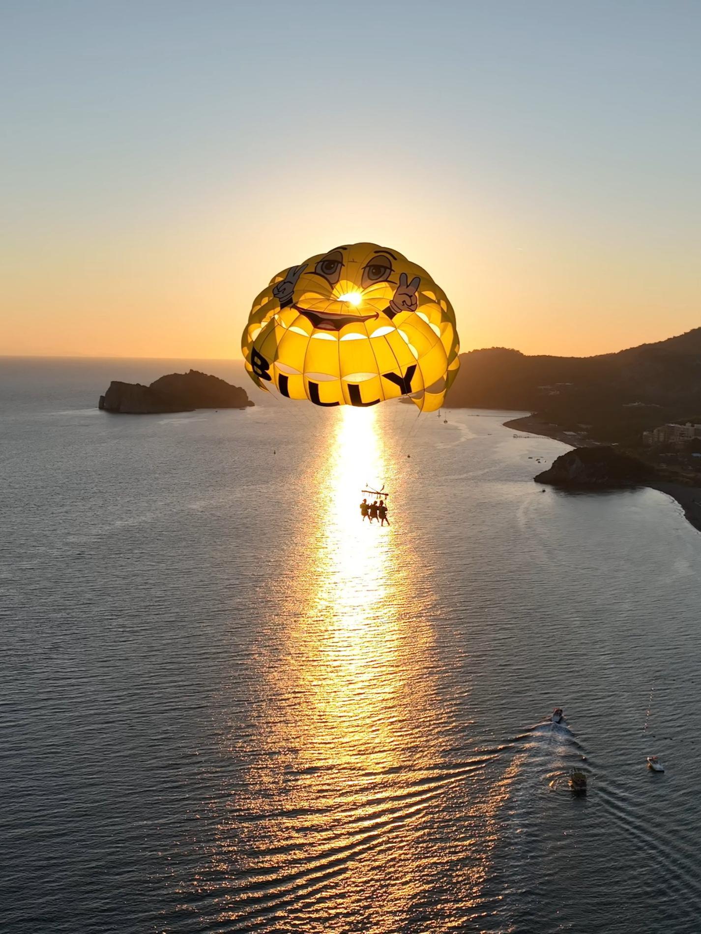 Foto de Sarıgerme Beach - lugar popular entre los conocedores del relax