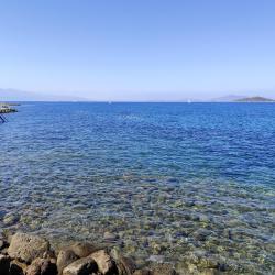 Foto de Turgutreis beach II - lugar popular entre los conocedores del relax