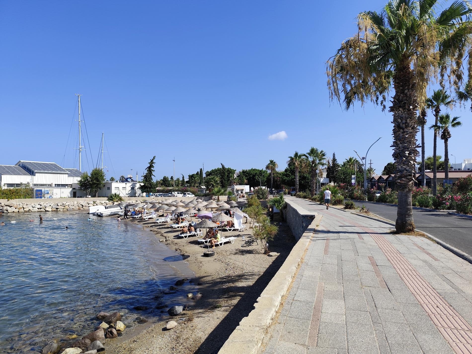 Foto de Turgutreis beach con #42
