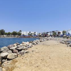 Foto de Ayvan beach con muy limpia nivel de limpieza