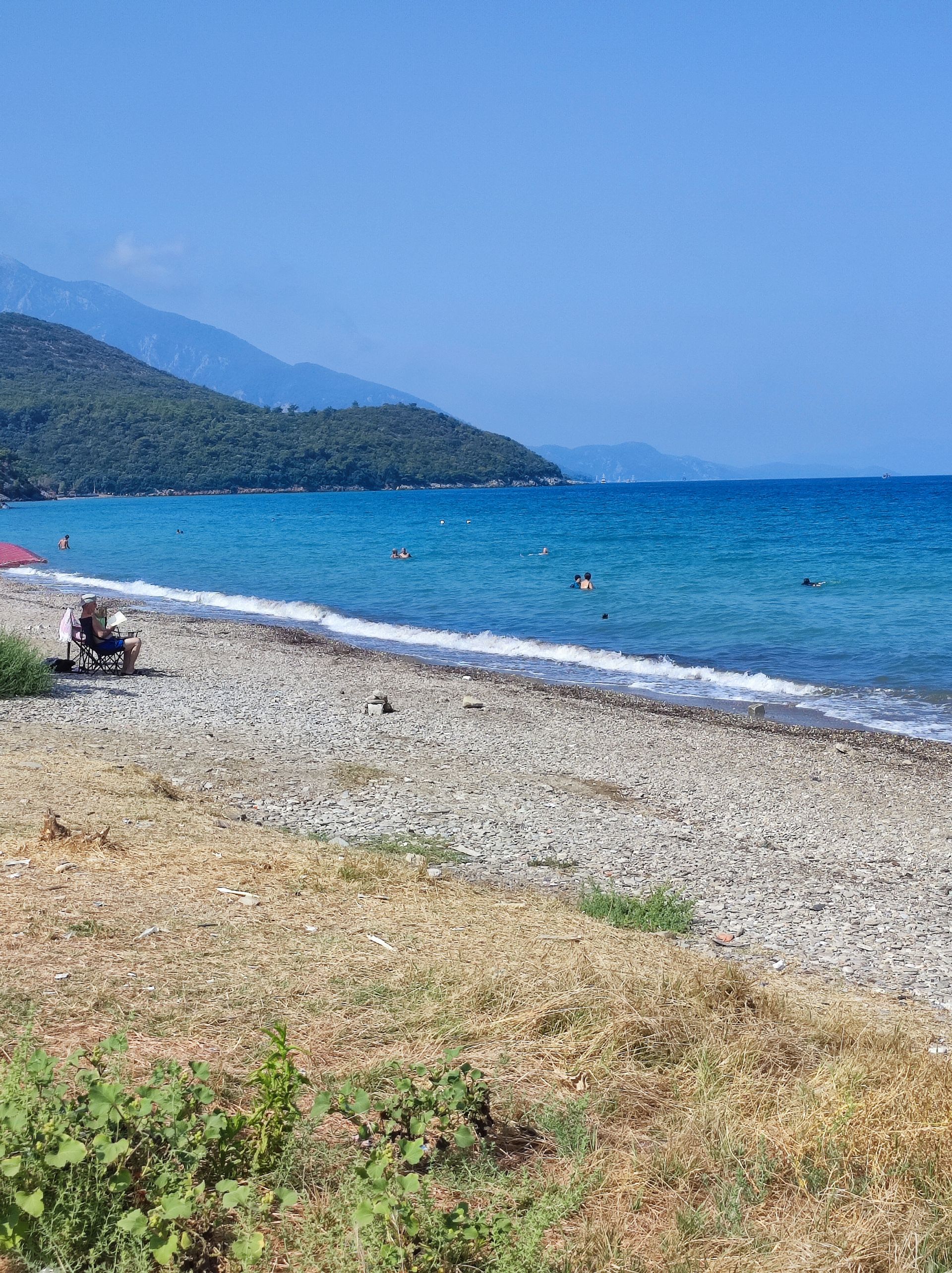 Foto de Guzelcamli beach área de servicios