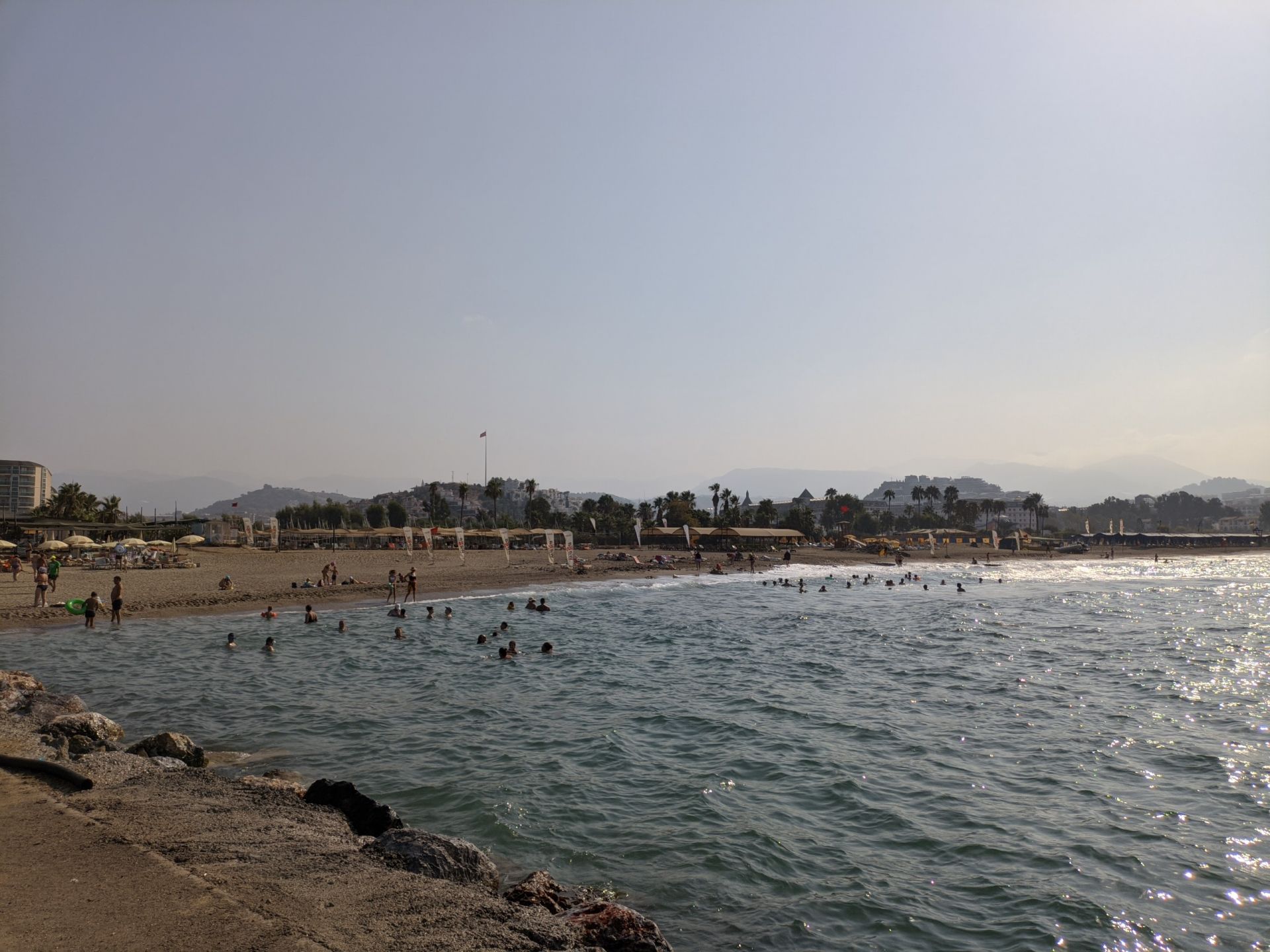 Foto de Konaklı Beach - lugar popular entre los conocedores del relax