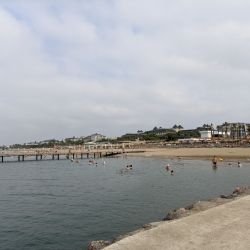 Foto de Konaklı Beach con costa recta y larga
