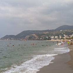 Foto de Playa de Cleopatra con algo limpia nivel de limpieza